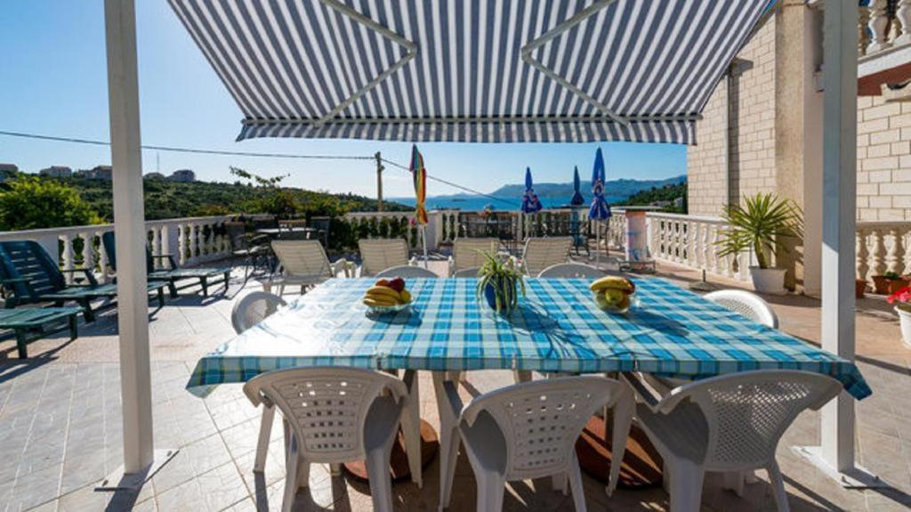 Arka Apartment